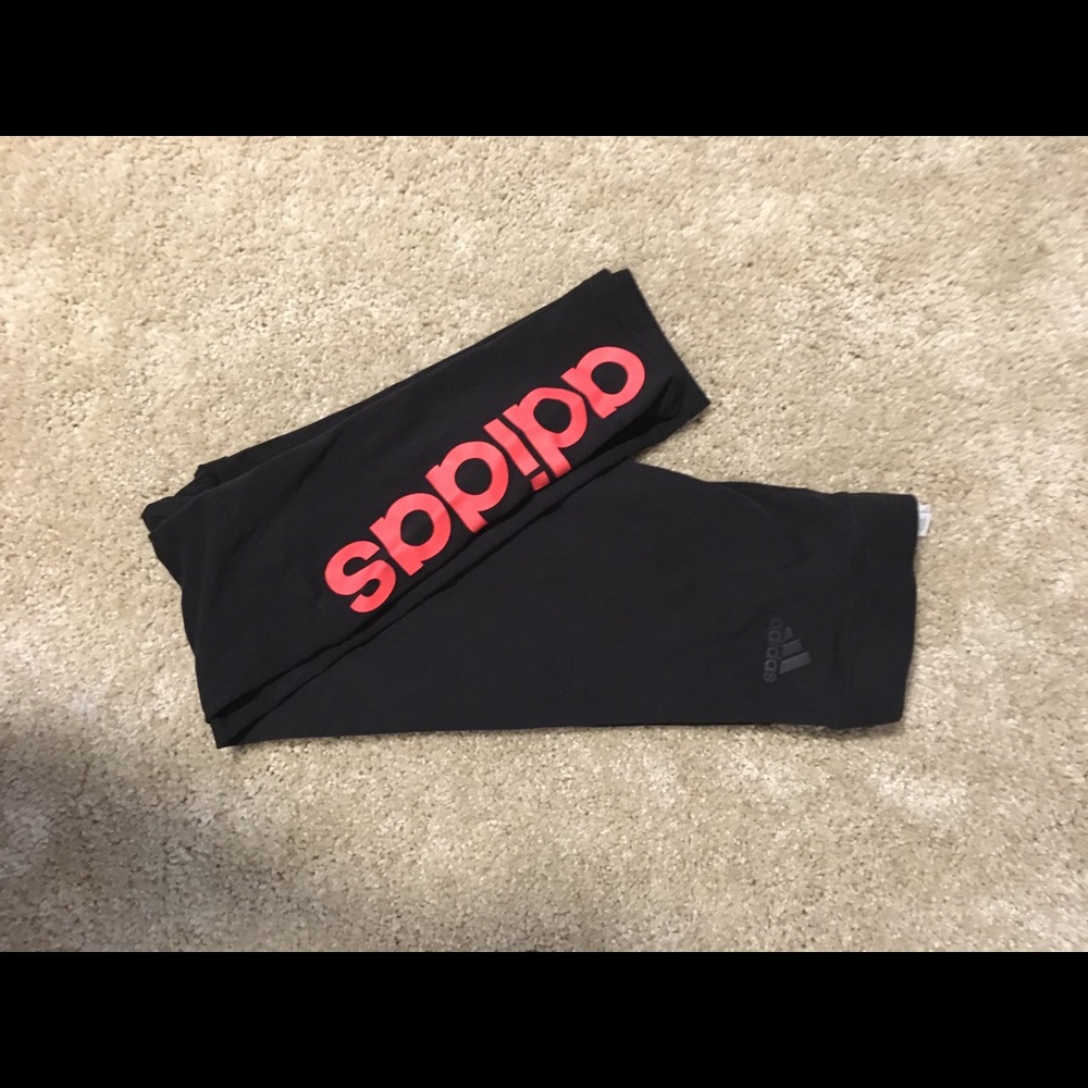 Adidas leggings size small.